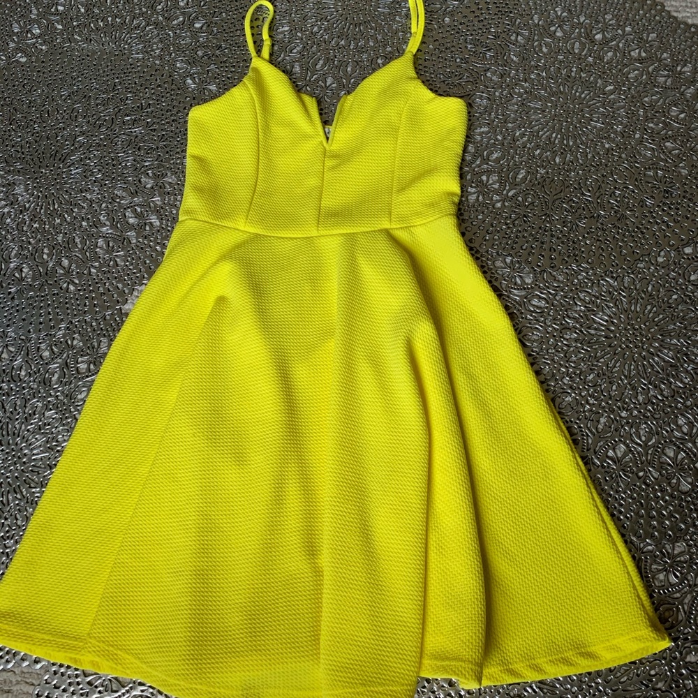 Haute Monde Yellow Midi Dress